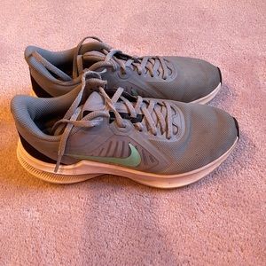 Nike downshifter running shoes